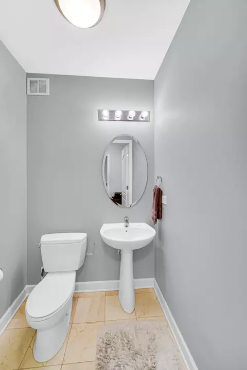 420 E Waterside Dr #1109, Chicago, IL 60601 photo 16
