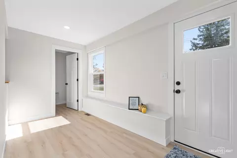 Entry Way - 1160 Molitor Rd, Aurora, IL 60505 photo 1 of 3