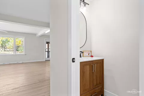 Entry Way - 1160 Molitor Rd, Aurora, IL 60505 photo 3 of 3