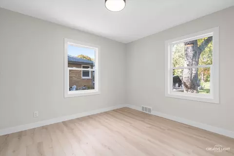 Bedroom - 1160 Molitor Rd, Aurora, IL 60505 photo 1 of 2