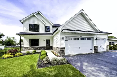 9260 Pleasant Ave, Tinley Park, IL 60487
