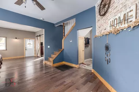 Entry Way - 3280 E 2153rd Rd, Ottawa, IL 61350 photo 1 of 2