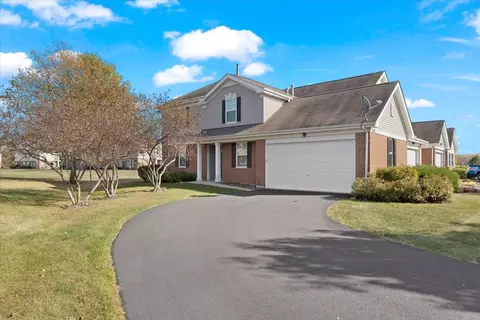 1042 Carrick Ln #22-1, Mchenry, IL 60050