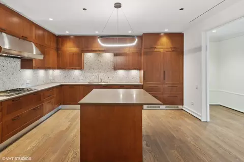77 E Walton St #28B, Chicago, IL 60611 photo 14
