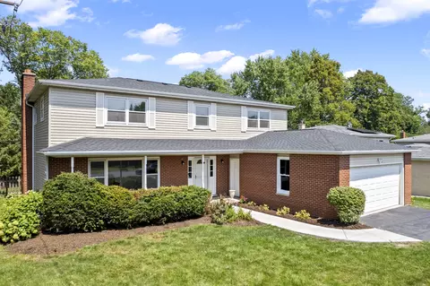 530 W Illinois Ave, Palatine, IL 60067