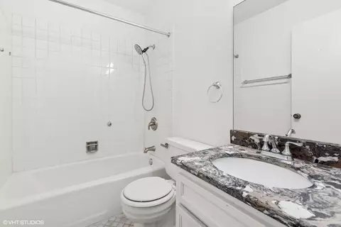 3551 N Wilton Ave #1C, Chicago, IL 60657 photo 12