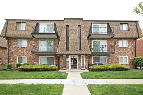 10715 S Keating Ave #2B, Oak Lawn, IL 60453