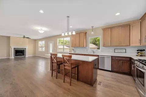 7638 W 65th Pl, Summit, IL 60501 photo 9