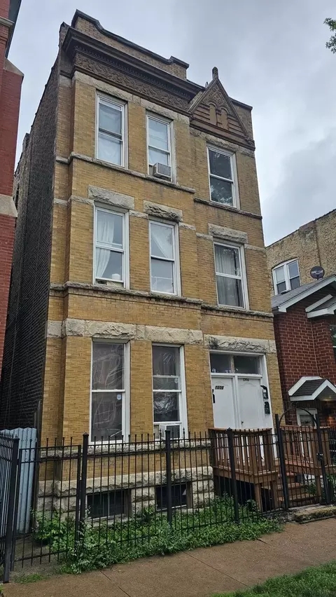 1306 N Artesian Ave, Chicago, IL 60622 photo 2