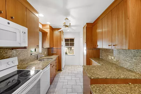 Kitchen - 9832 S Leavitt St, Chicago, IL 60643 photo 1 of 3