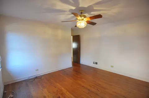 Bedroom - 9832 S Leavitt St, Chicago, IL 60643 photo 4 of 5