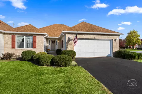 386 Garden Cir, Yorkville, IL 60560