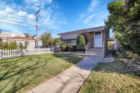 1943 N Sayre Ave, Chicago, IL 60707