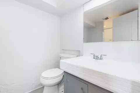 Bath - 11122 Parker St, Mokena, IL 60448 photo 2 of 2