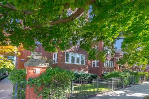 4455 N Rockwell St #1, Chicago, IL 60625