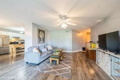 Living - 1930 Matthew Ct #B, Elgin, IL 60123 photo 3 of 3