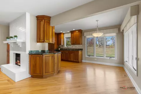 175 Rolling Knolls Ave, Elgin, IL 60120 photo 13