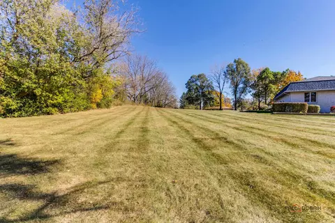175 Rolling Knolls Ave, Elgin, IL 60120 photo 32