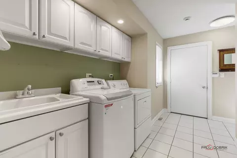175 Rolling Knolls Ave, Elgin, IL 60120 photo 25