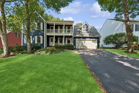 4802 Middle Rd, Gurnee, IL 60031