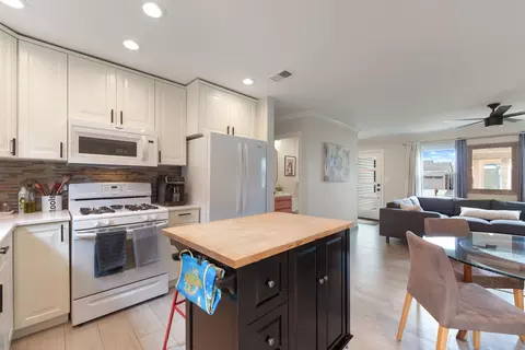 Kitchen - 5045 Rochester Dr, Hoffman Estates, IL 60010 photo 1 of 5