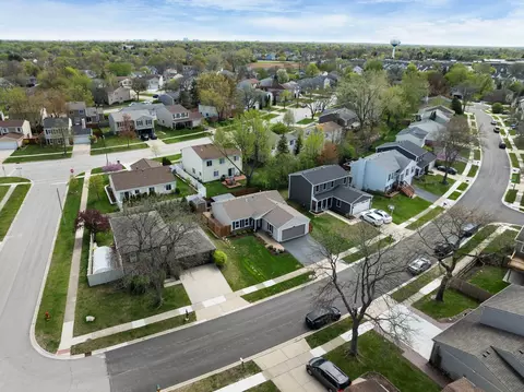 View/Area - 5045 Rochester Dr, Hoffman Estates, IL 60010 photo 5 of 5