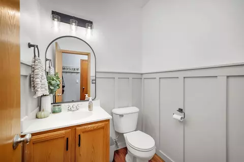 Bath - 1944 Waters Edge Dr, Minooka, IL 60447 photo 1 of 4