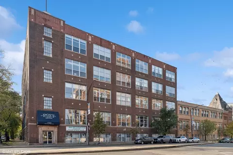 1733 W Irving Park Rd #320, Chicago, IL 60613