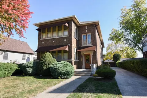 51 N Brainard Ave, La Grange, IL 60525