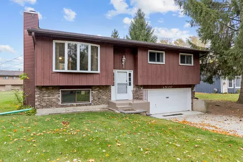 4 N157 Nugent St, Addison, IL 60101