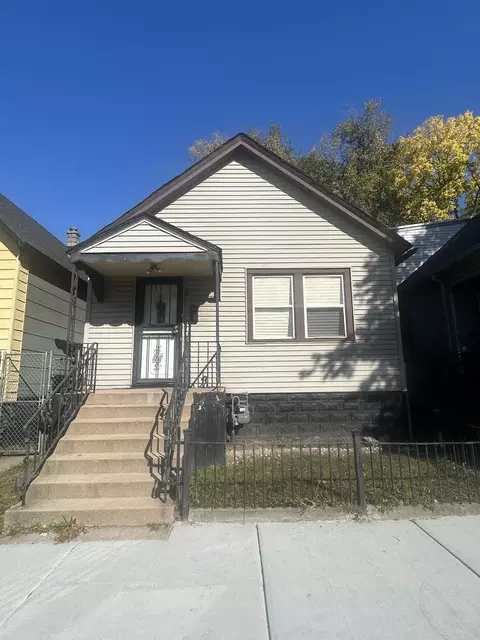 26 W 114th Pl, Chicago, IL 60628