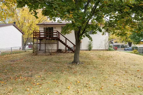 Exterior - 105 Nottingham Chase, Normal, IL 61761 photo 9 of 14