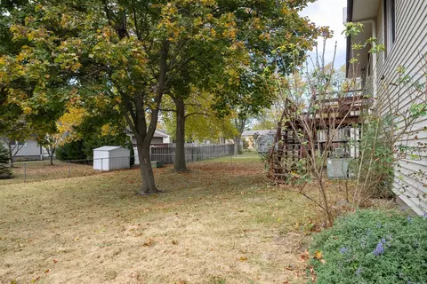 Exterior - 105 Nottingham Chase, Normal, IL 61761 photo 6 of 14