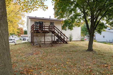 Exterior - 105 Nottingham Chase, Normal, IL 61761 photo 10 of 14