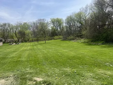 8808 Ryan Ct, Kingston, IL 60145