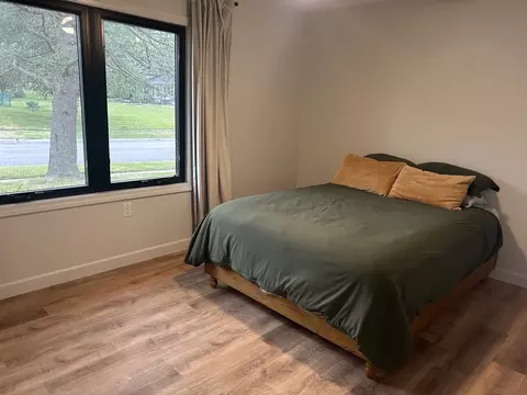 Bedroom - 1102 Hanley St, Mchenry, IL 60050 photo 3 of 4