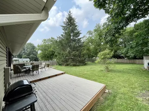 Exterior - 1102 Hanley St, Mchenry, IL 60050 photo 3 of 3