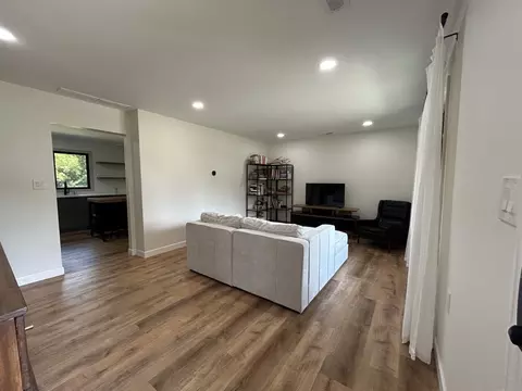 Living - 1102 Hanley St, Mchenry, IL 60050 photo 1 of 2