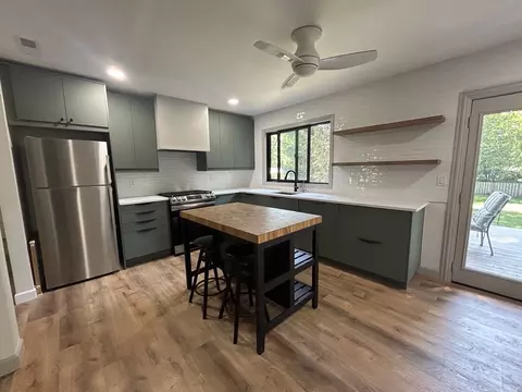 Kitchen - 1102 Hanley St, Mchenry, IL 60050 photo 4 of 4