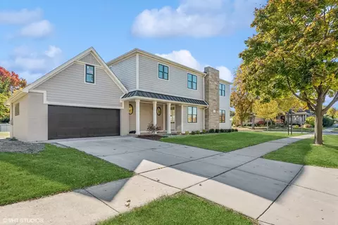 215 W Park St, Arlington Heights, IL 60005