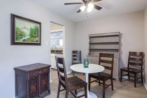 1657 Dover Ct #D, Wheaton, IL 60189 photo 5
