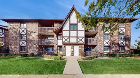 10620 S Ridgeland Ave #2A, Chicago Ridge, IL 60415