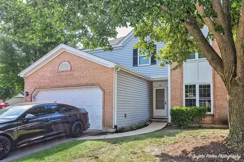 79 Wiltshire Ct, Gurnee, IL 60031