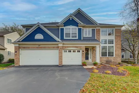385 Geneva Ln, Cary, IL 60013