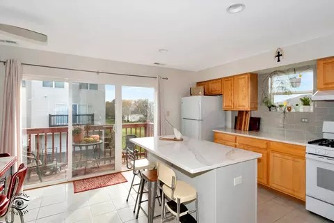 Kitchen - 1434 Fox Hound Trl #D, Beecher, IL 60401 photo 2 of 4