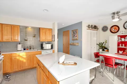 Kitchen - 1434 Fox Hound Trl #D, Beecher, IL 60401 photo 3 of 4