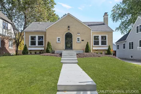 711 S Yale Ave, Villa Park, IL 60181