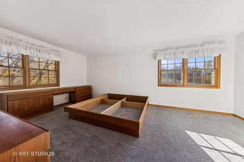Bedroom - 1470 Mccormick Pl, Wheaton, IL 60189 photo 1 of 4