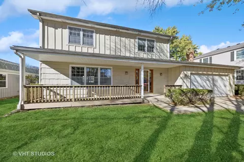 1470 Mccormick Pl, Wheaton, IL 60189