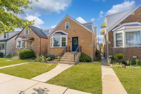 3548 N Oriole Ave, Chicago, IL 60634